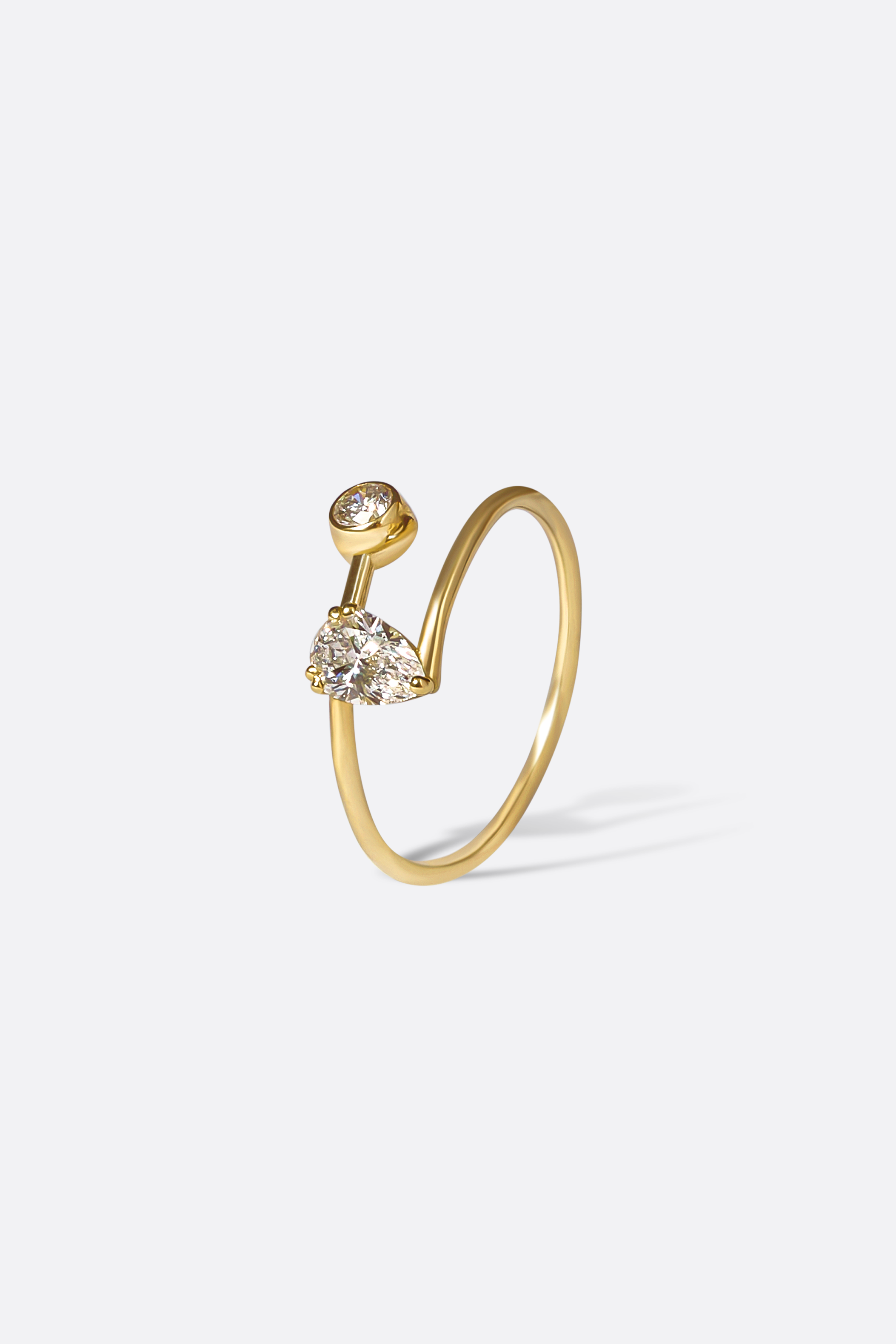 Aina Ring in yellow gold and diamonds, "Toi et Moi" style
