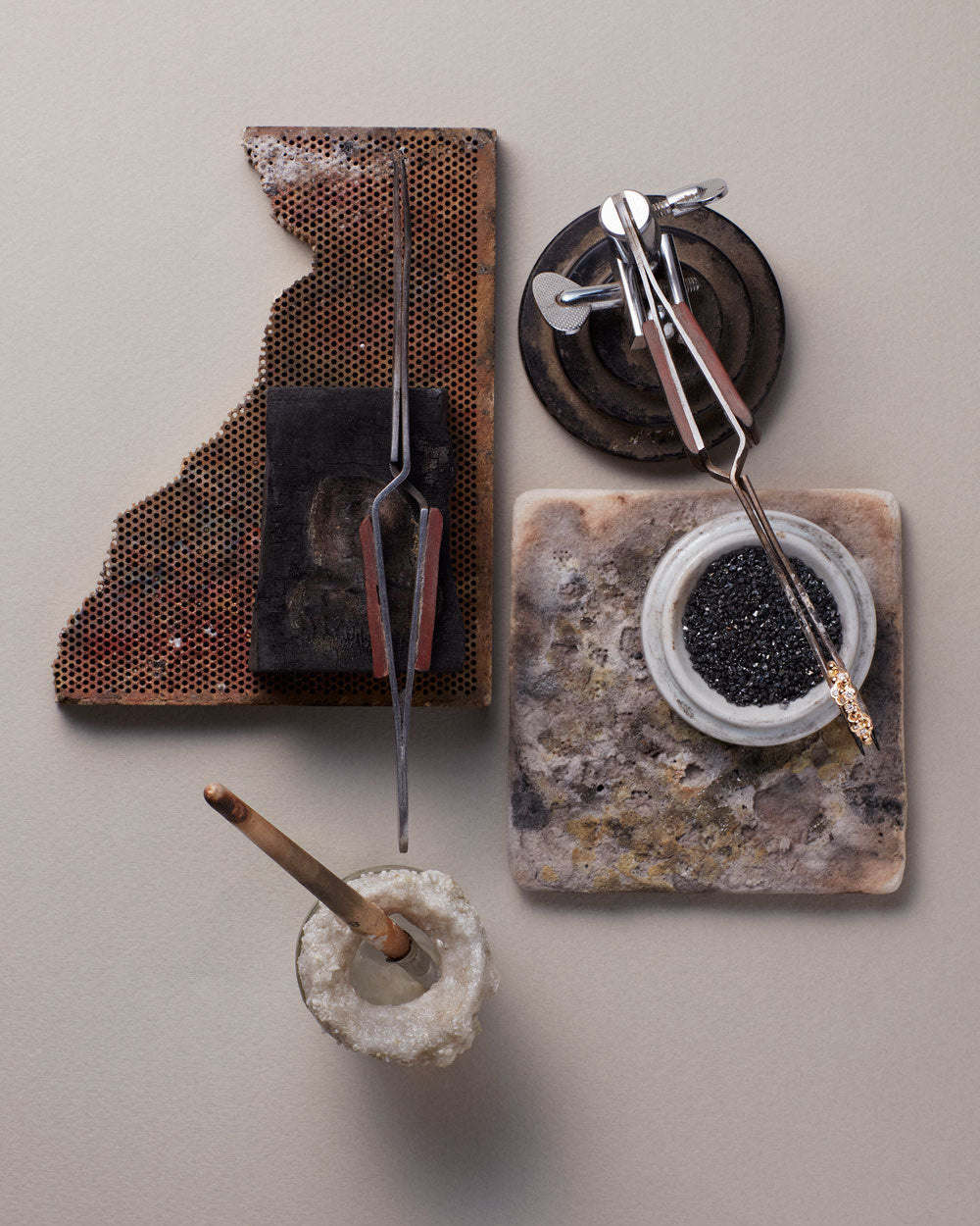 Savoir-faire joaillier Monsieur Paris — sertissage d'une bague