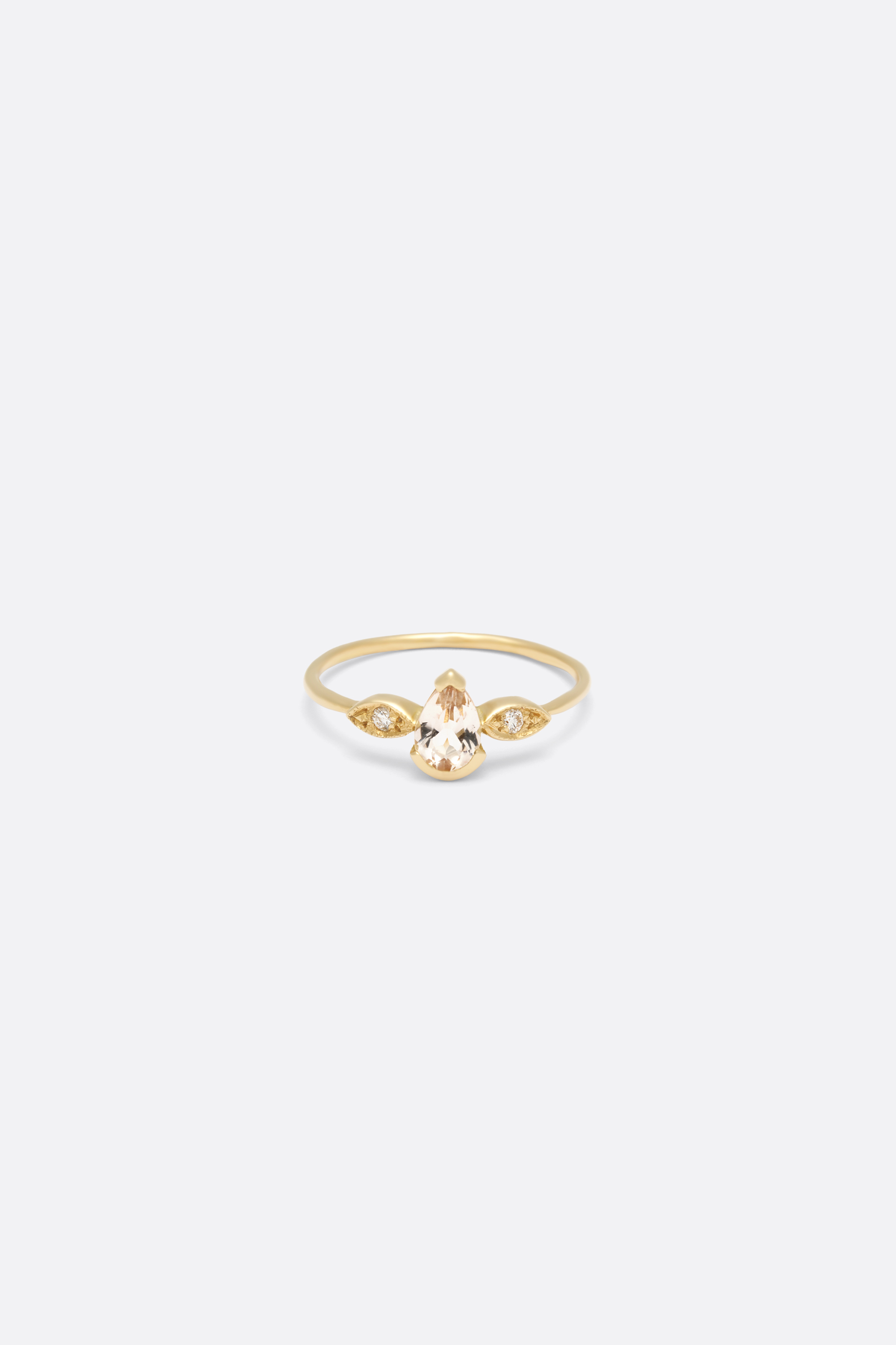 Bague Mademoiselle en or 18 carats et diamants Monsieur Paris